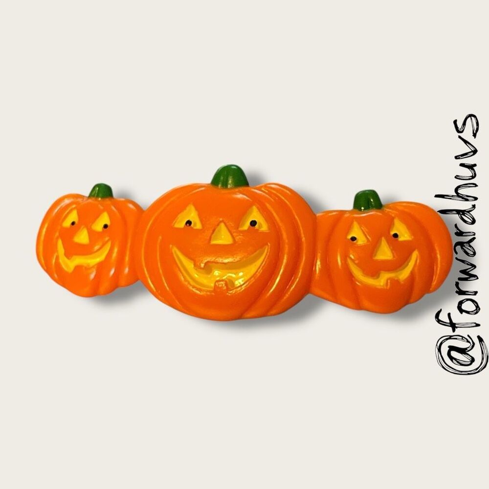 Halloween-Themed Jack-O’-Lantern Hair Barrette